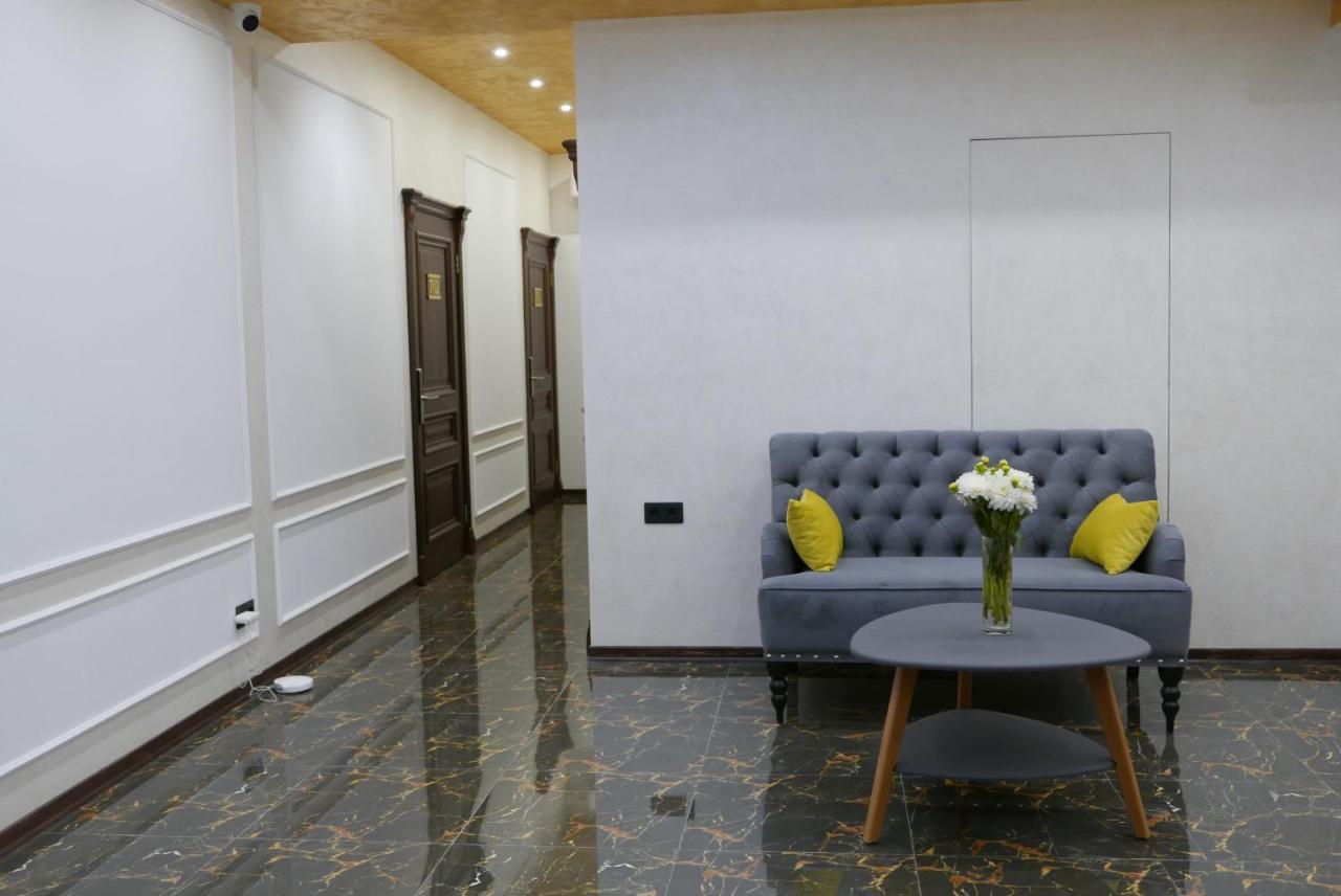 Arch Apart Hotel Yerevan Bagian luar foto