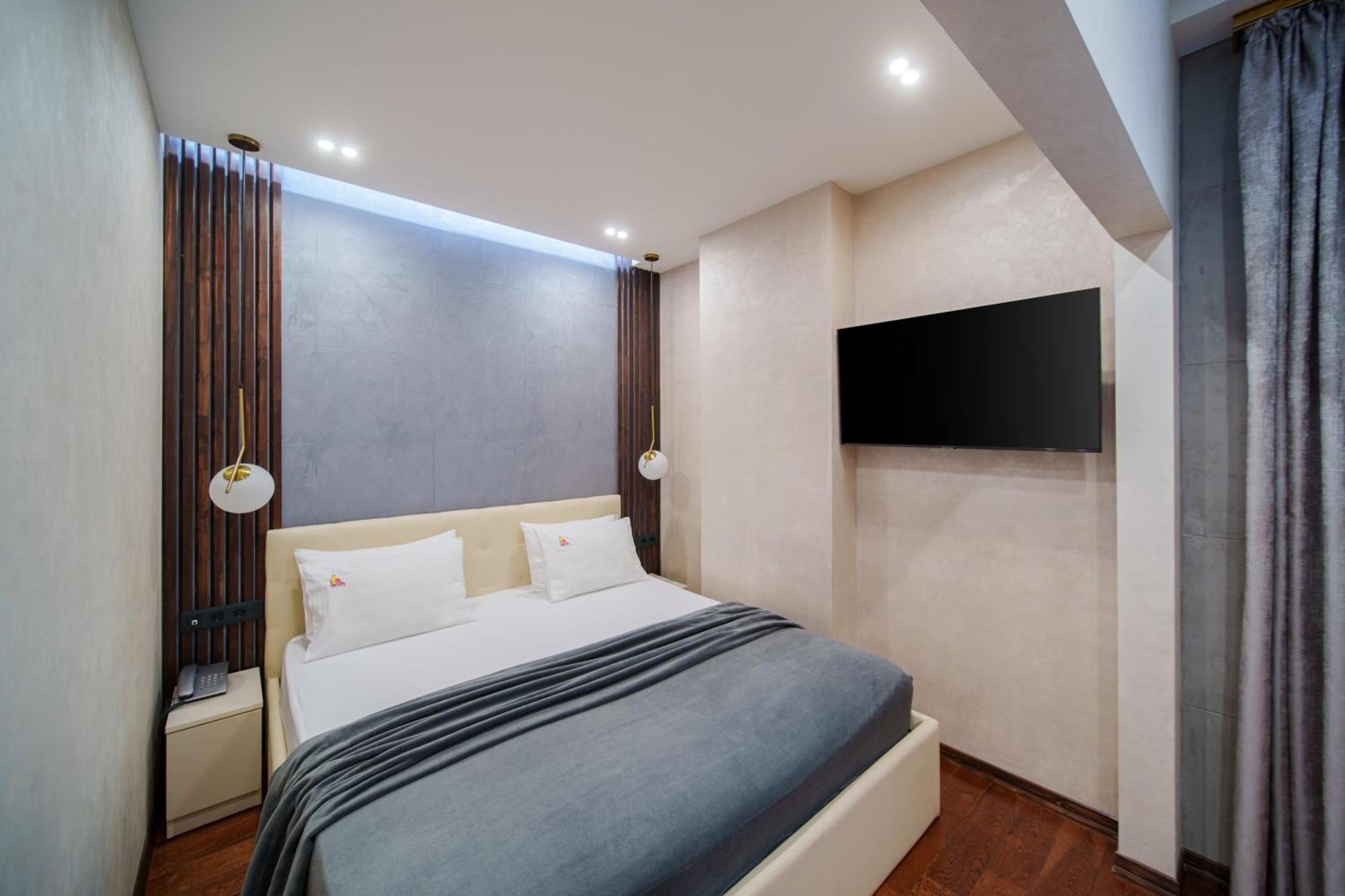 Arch Apart Hotel Yerevan Bagian luar foto