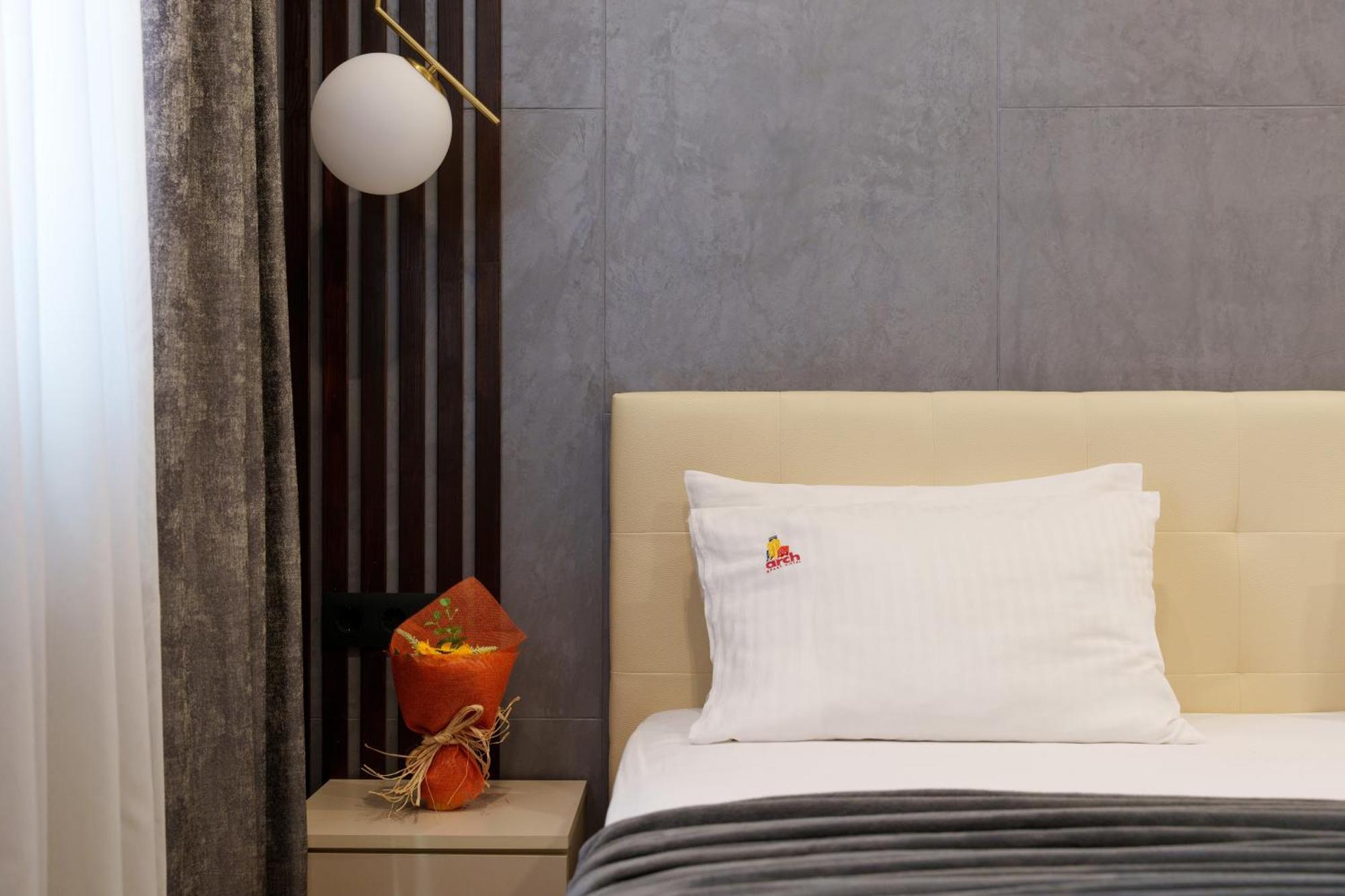 Arch Apart Hotel Yerevan Bagian luar foto