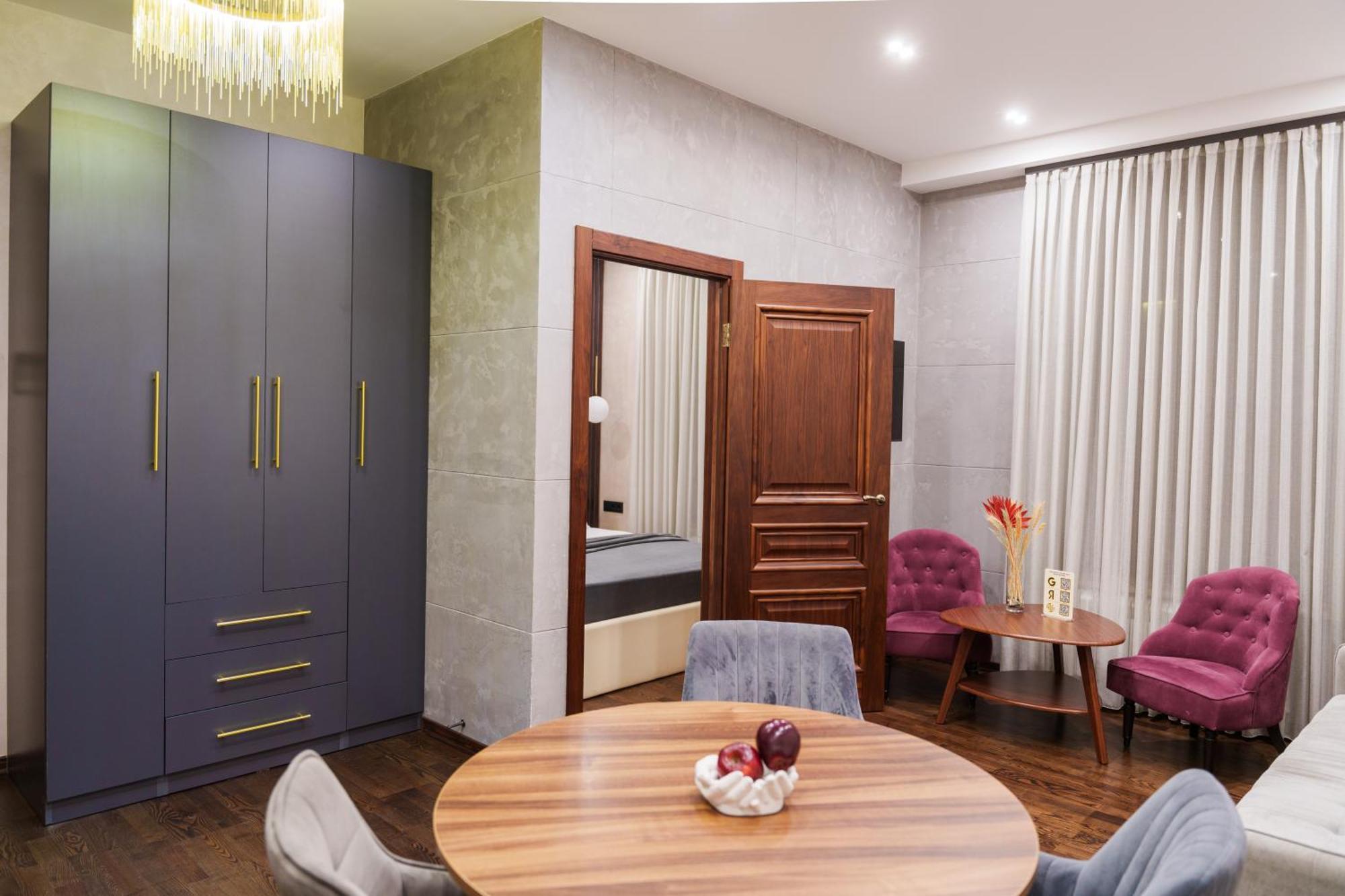 Arch Apart Hotel Yerevan Ruang foto